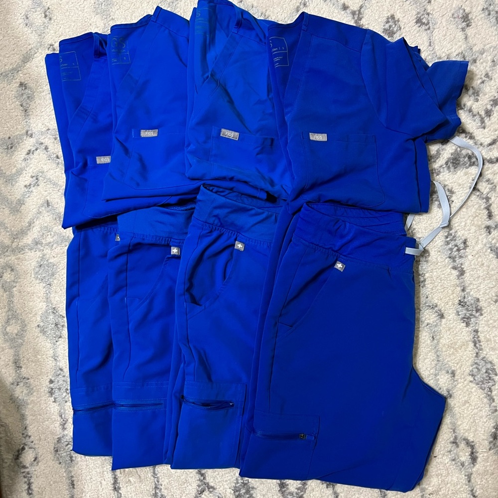 Figs scrubs set